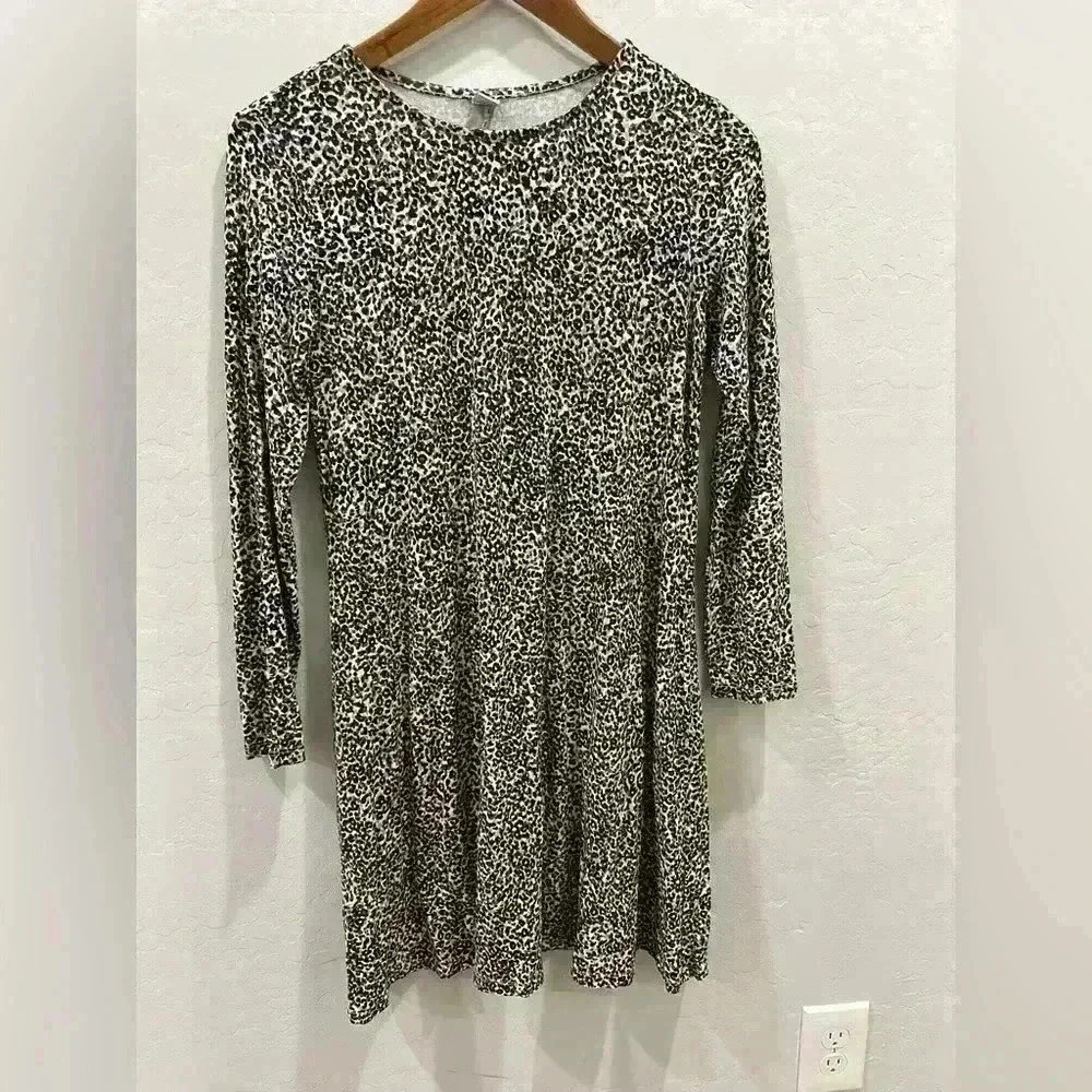 Old Navy Cheetah Long Sleeve Midi Dress Size XS Women’s
